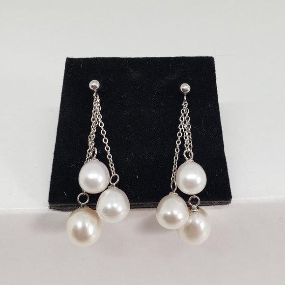 White Freshwater Pearl Dangle Cluster Earrings (NWOT) - Picture 5 of 9